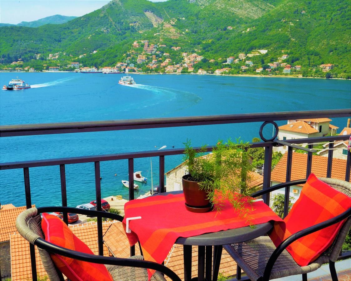 Апартаменты Apartments Okuka Тиват