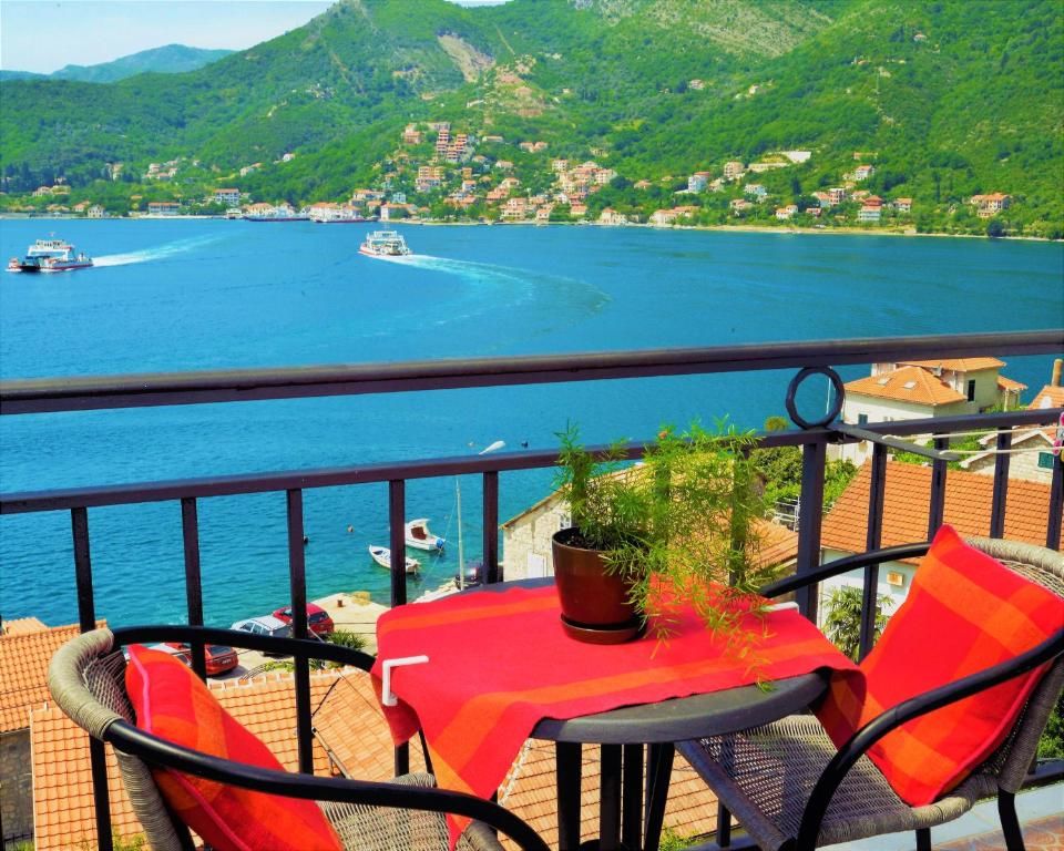 Апартаменты Apartments Okuka Тиват