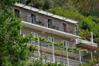 Апартаменты Apartments Okuka Тиват Апартаменты-студио с балконом и видом на море-17