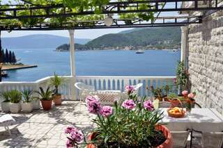 Апартаменты Apartments Okuka Тиват Апартаменты-студио с балконом и видом на море-25